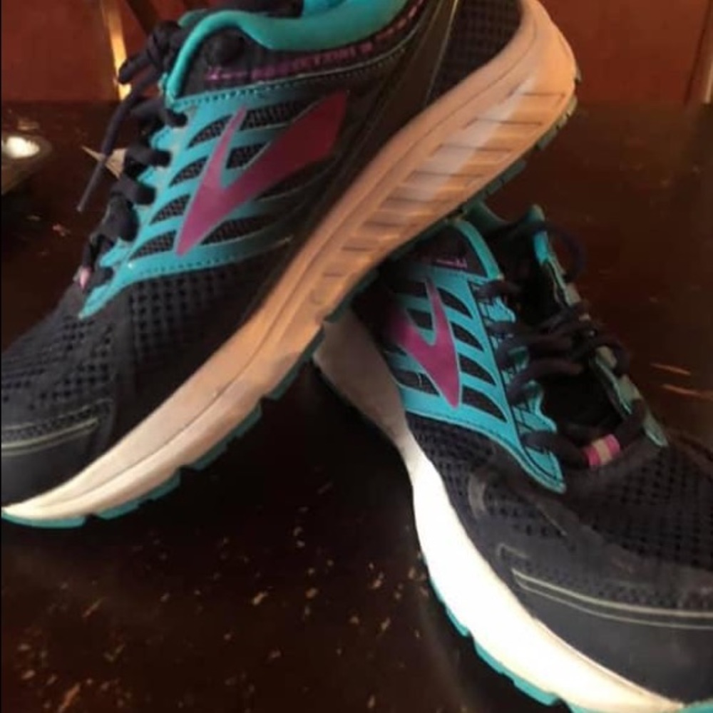 Running shoes